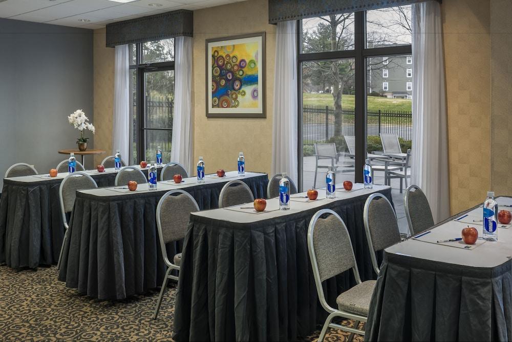 Holiday Inn Express & Suites Laurel Lakes By Ihg Exterior foto