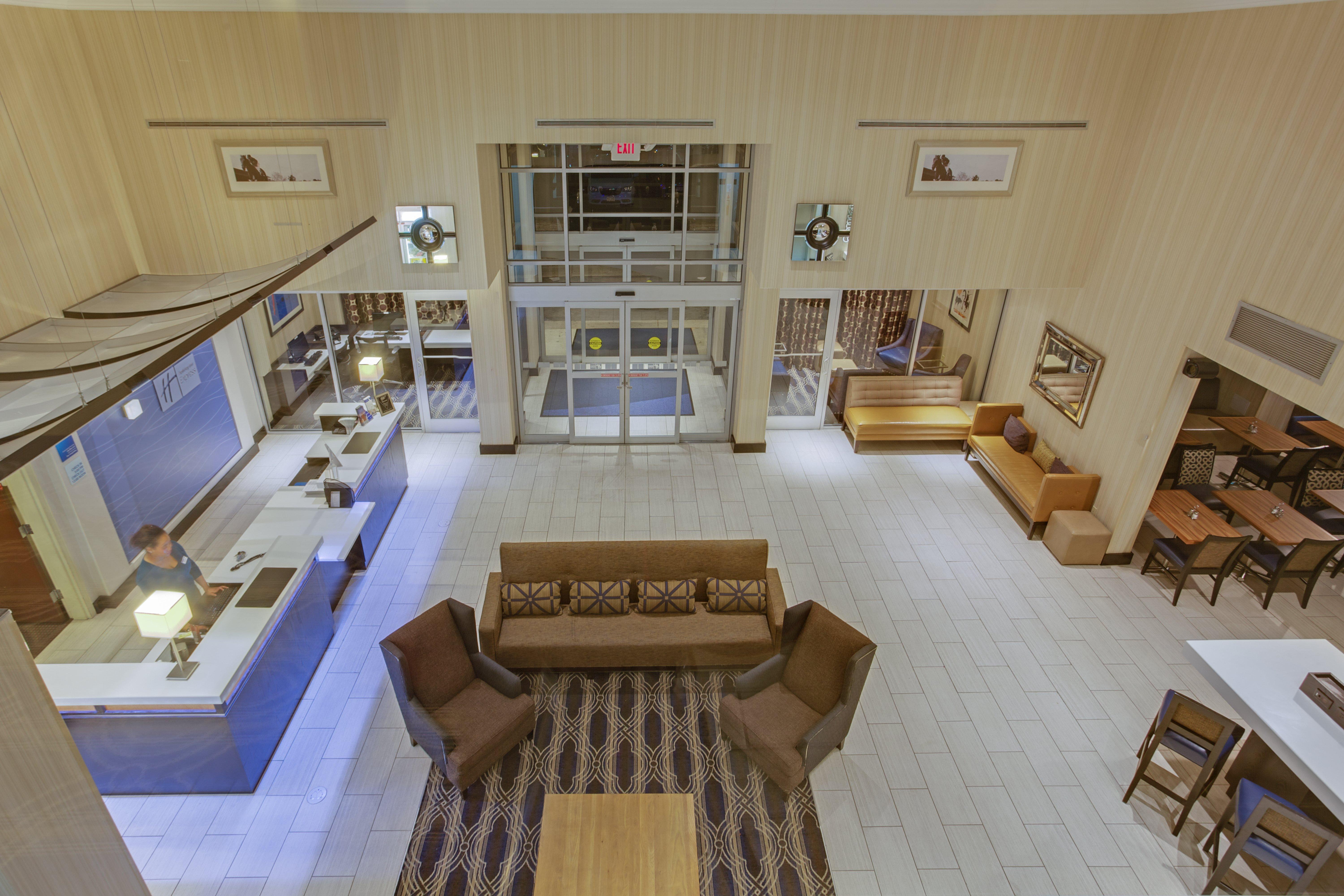 Holiday Inn Express & Suites Laurel Lakes By Ihg Exterior foto